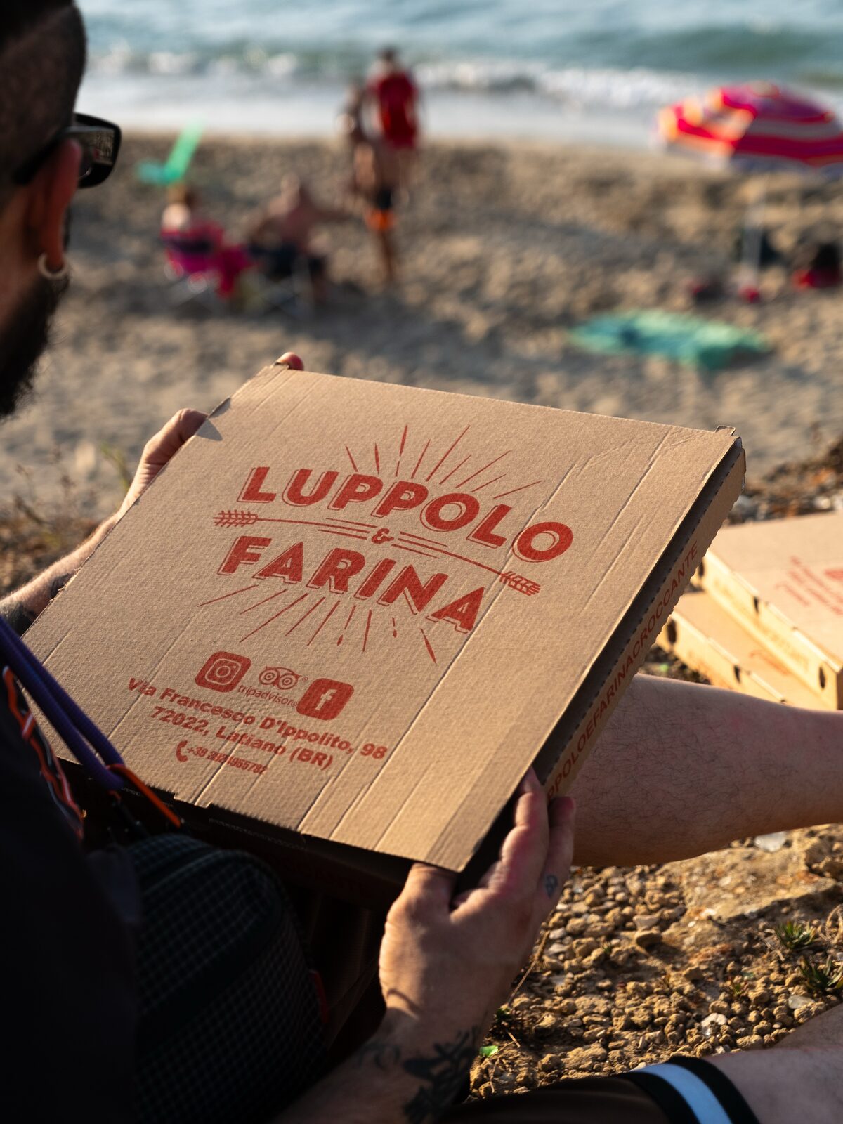 La scatola in spiaggia